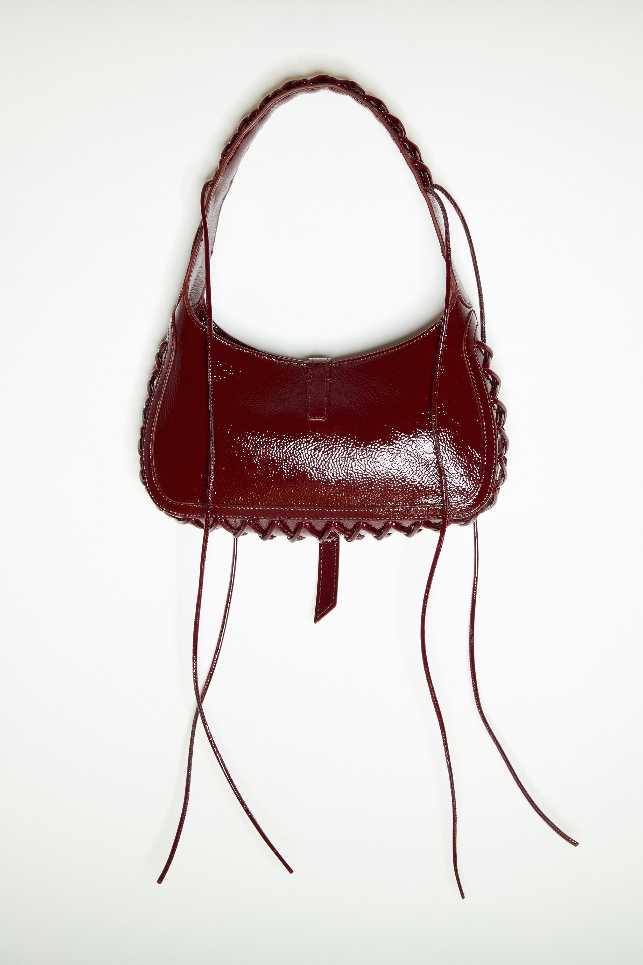 HEARTBREAKER BAG in glossy cherry red