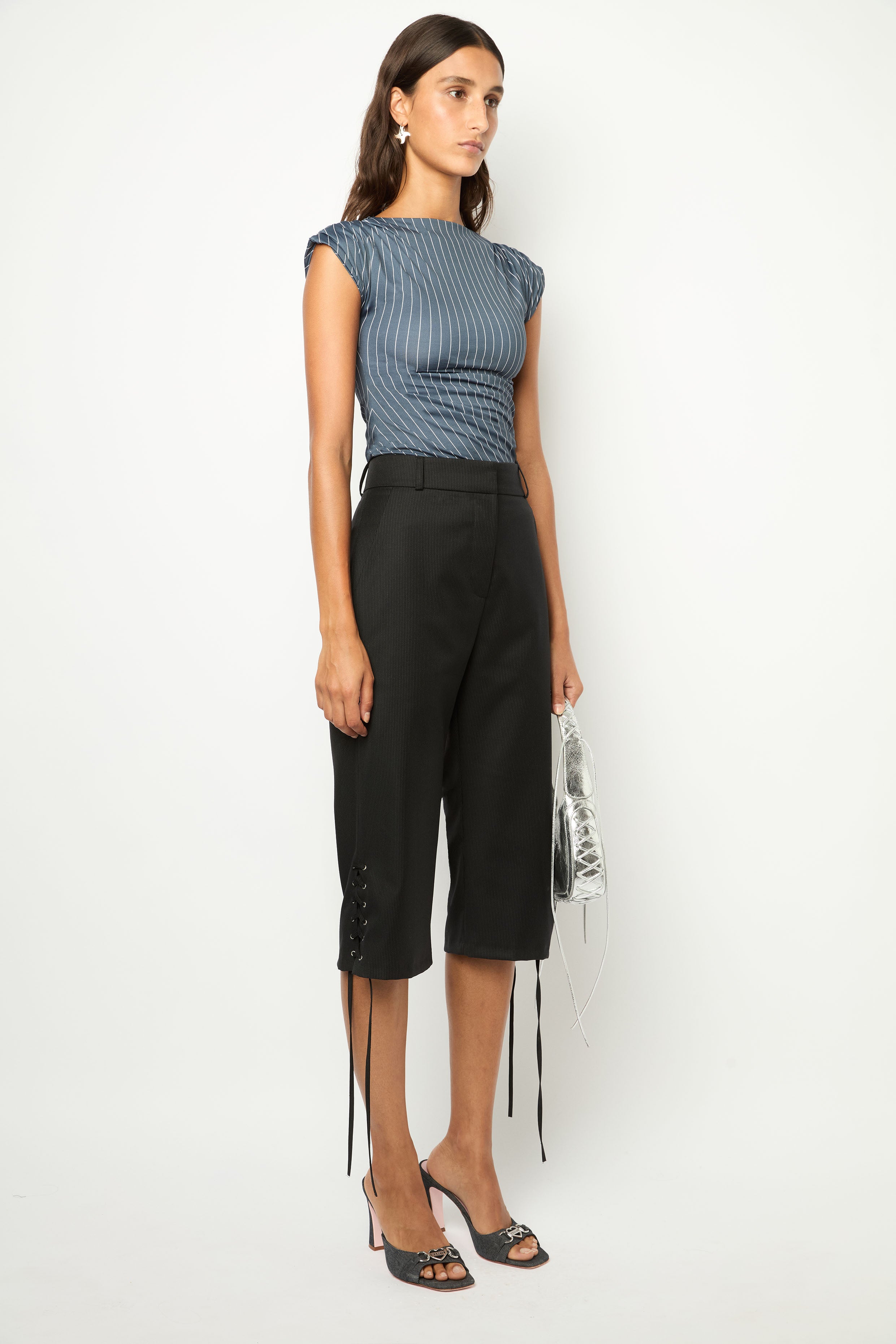 HEARTBREAKER CAPRI PANTS in pinstripped black